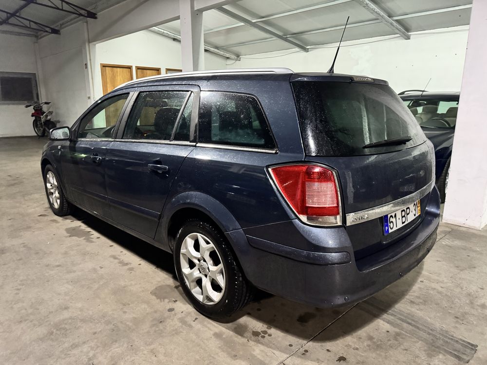Opel Astra H 1.6i Cosmo Automatico