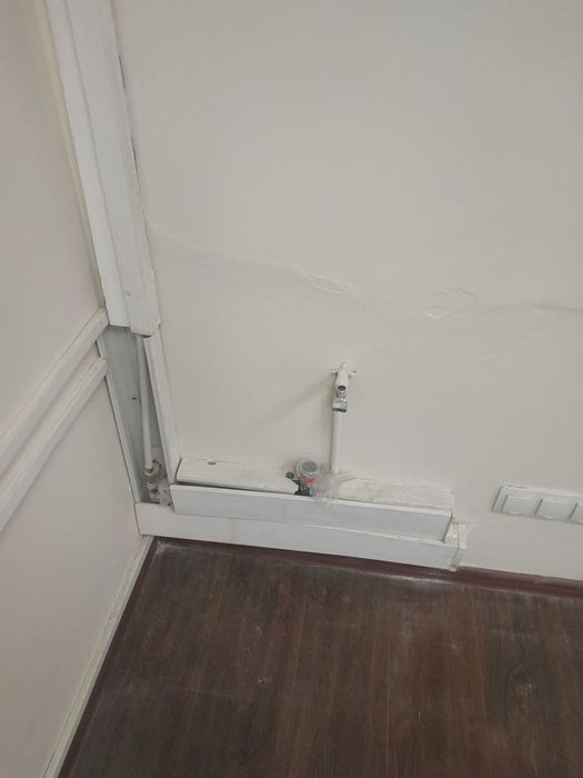 18 м2 окремий вхід кабінет з водою Метро Мінська Тимошенка Лук'яненка