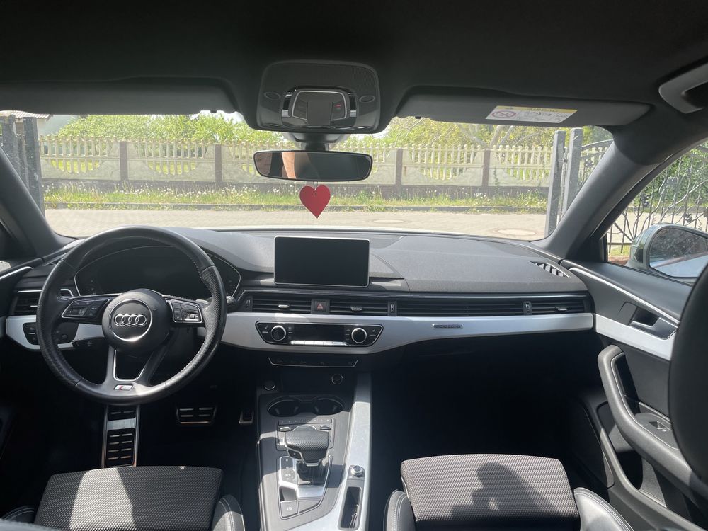 Audi a4 b9 2.0 tdi  quattro s line s4 virtual cockpit