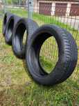 Komplet opon Bridgestone Alenza 235/45 R20 96W Letnie