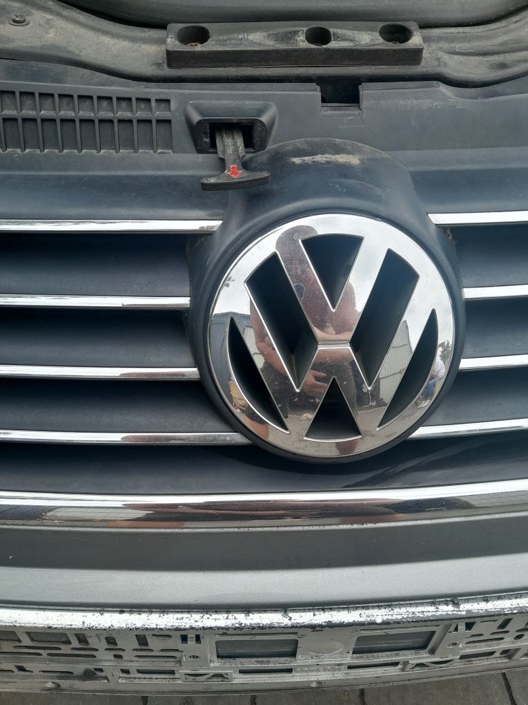 Grill chromowany passat b5 fl