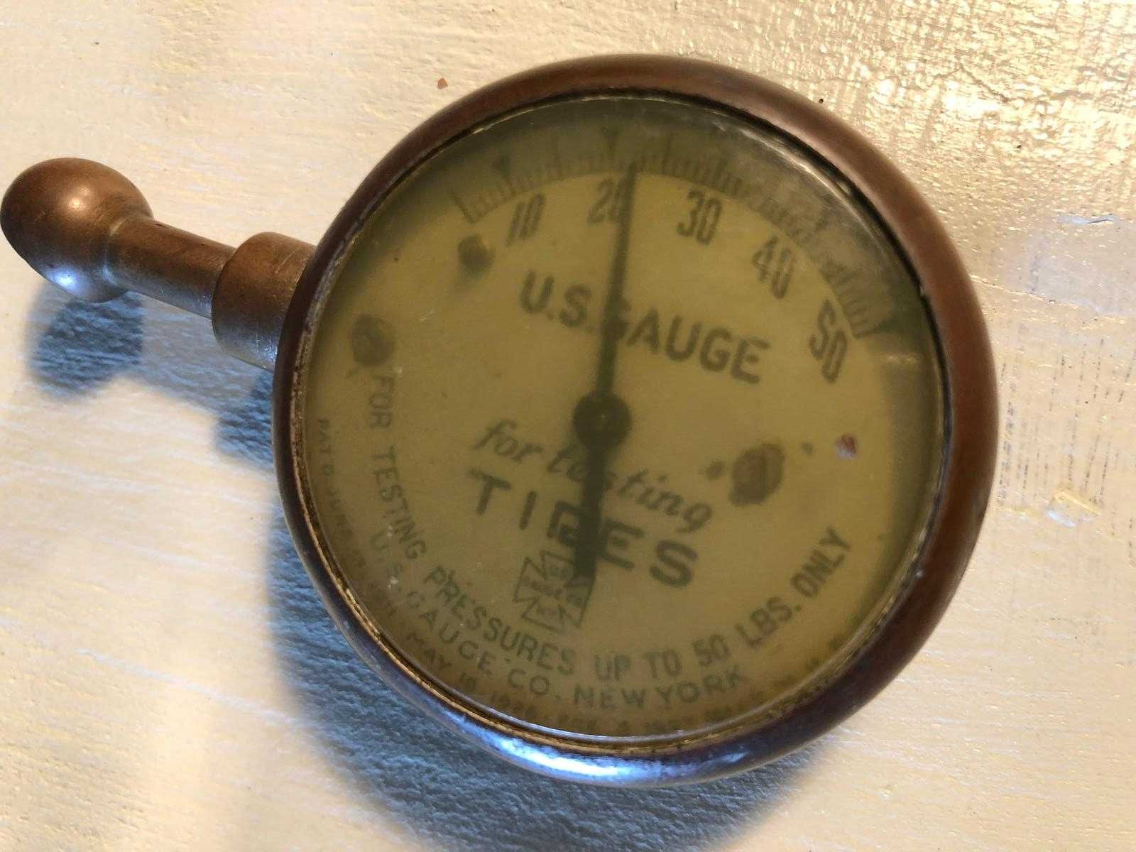 Vintage US Guage Tire Pressure Tester Balloon or Standard Tires