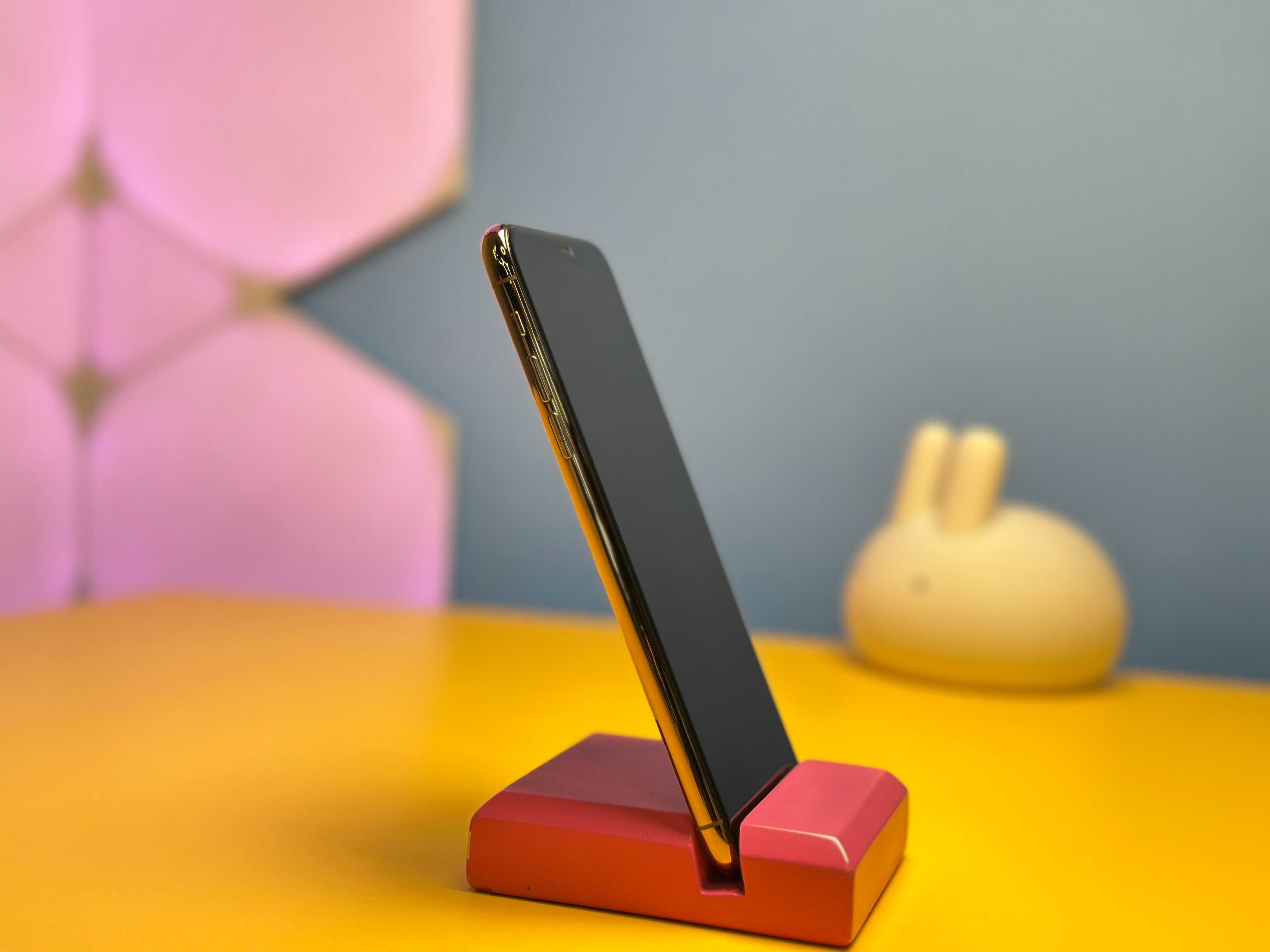 Смартфон Apple iPhone 11 Pro Max 512GB Gold (132915) Б/У З ГАРАНТІЄЮ