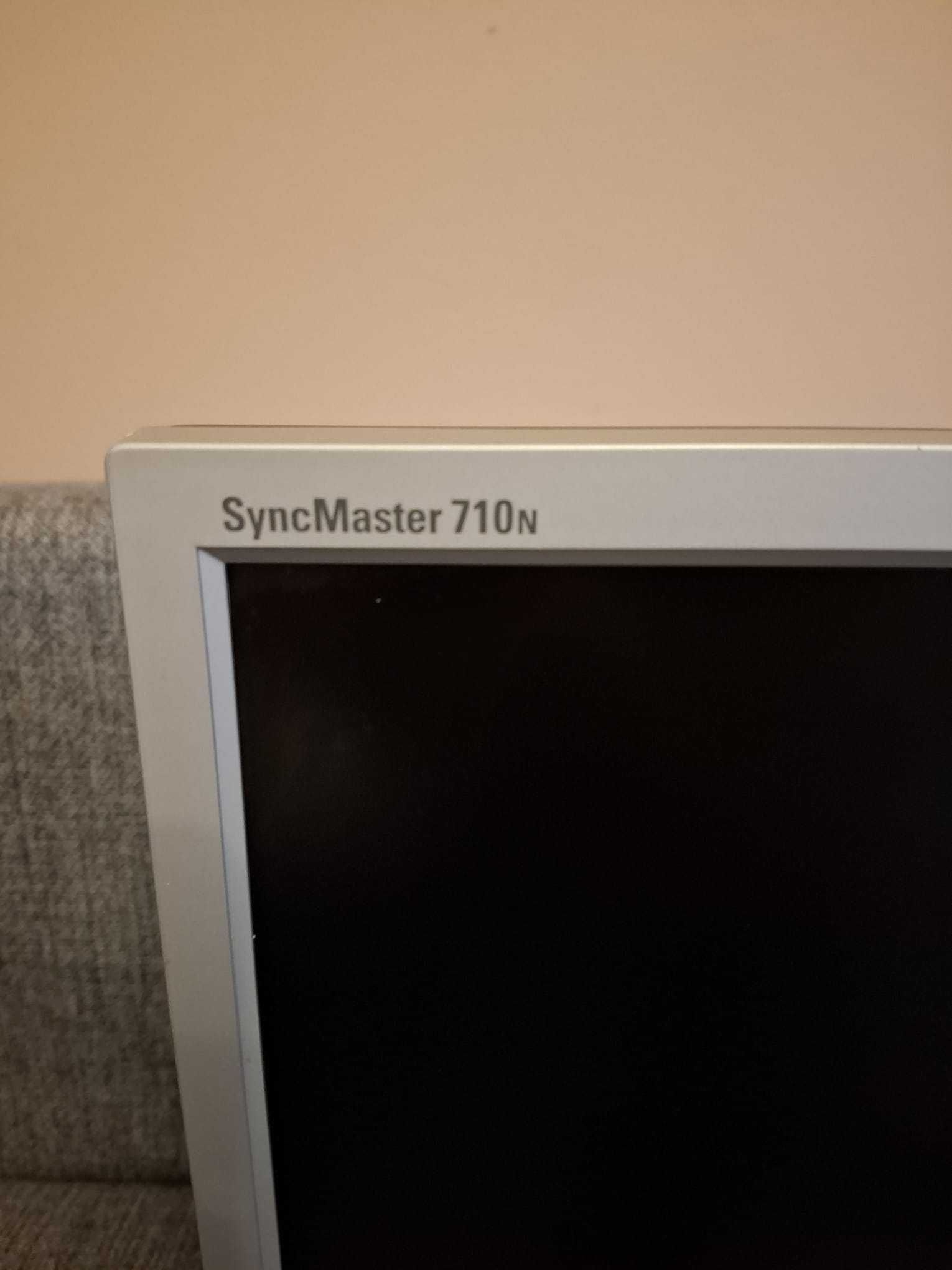 Komputer DELL OPTIPLEX 3020 + monitor SAMSUNS SyncMaster 710n
