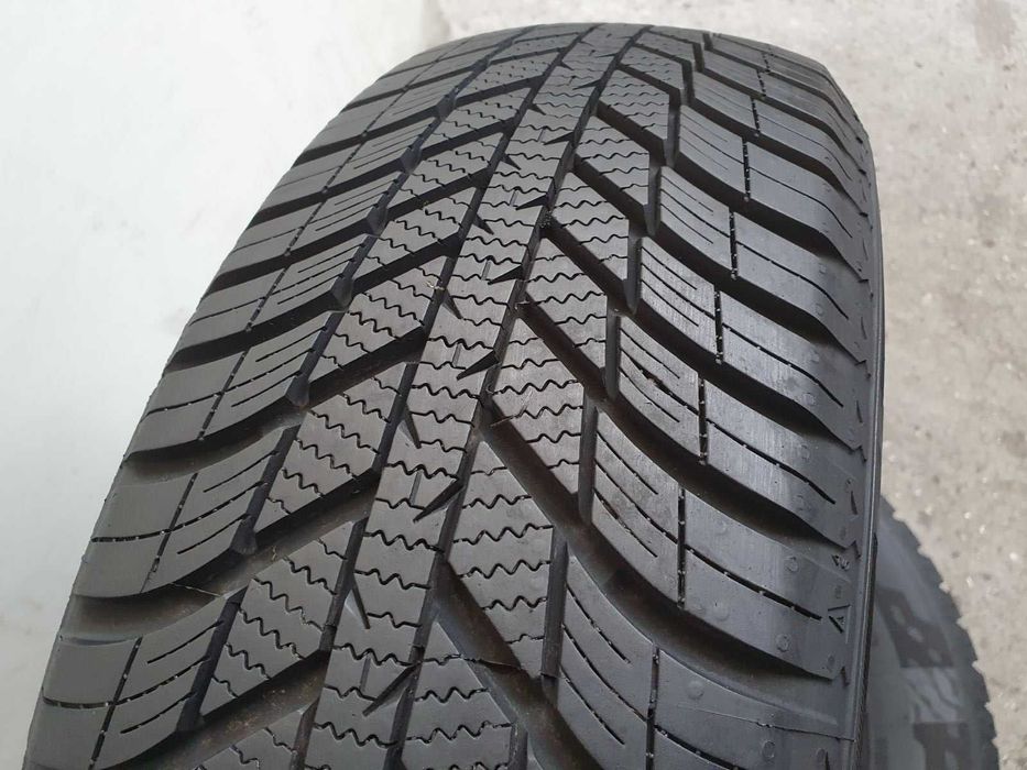 2x Nexen N'Blue 4Season   185/60r14  7mm