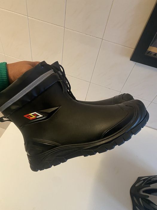 Conjunto de Chuva + Bota + Luva + Capacete