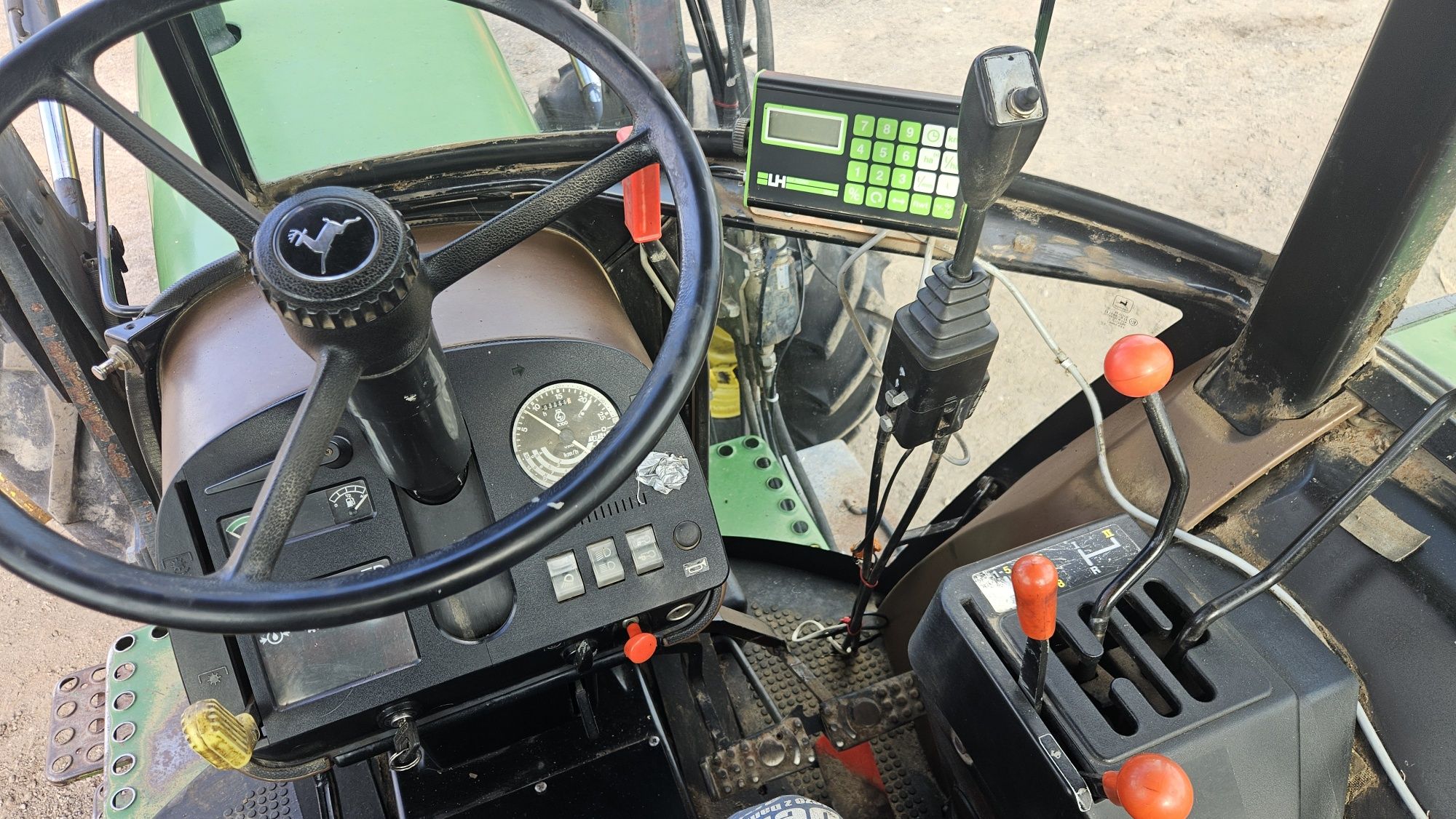 John Deere 2850 4x4