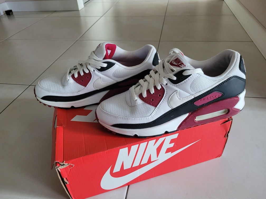 Kultowe buty NIKE Airmax