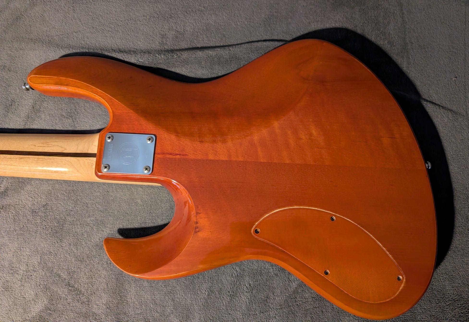 Gitara basowa Nexus 5 str. Sprzedam