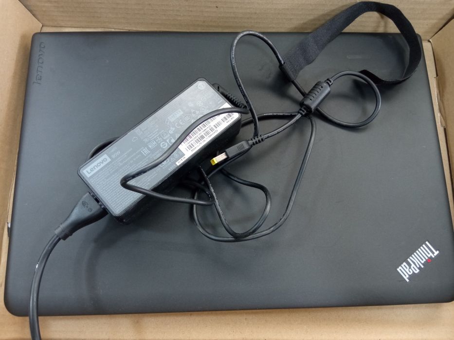 Ноутбук Lenovo ThinkPad E560 /і5-6200