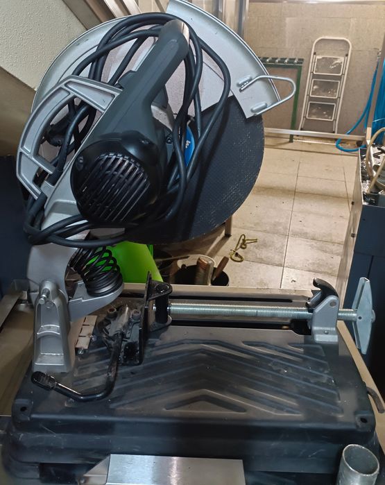 Serrote de cortar ferro