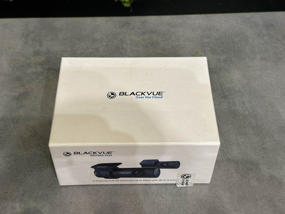 Rejestrator BlackVue 4K UHD DR900S-2CH