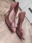 Buty szpilki z ćwiekami