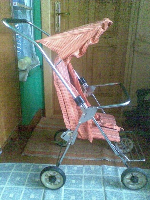 Продам АНТИКВАРНУЮ новую детскую коляску с документами