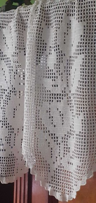 Lamberkin koronkowy wzór Tulipany