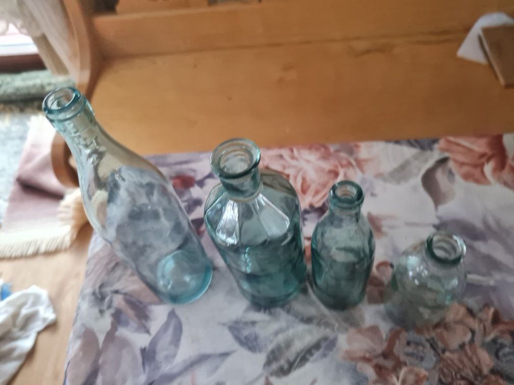 Stare butelki kolekcjonerskie