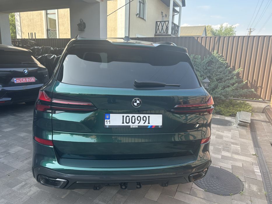 Продам BMW X5 2024