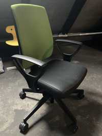 Krzesło biurowe zielono czarne skóra