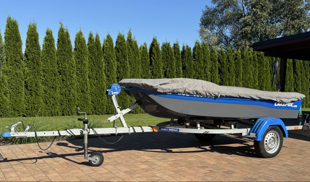 Łódka wędkarska Fakefox 320