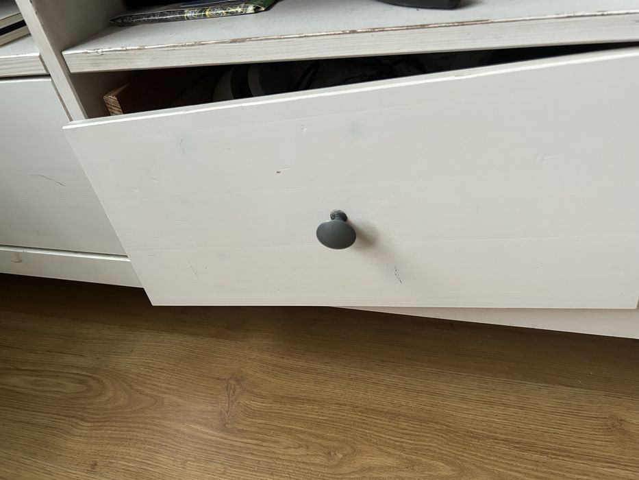 Szafka rtv na telewizor ikea hemnes