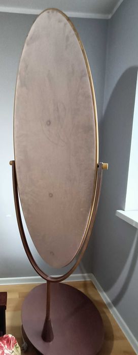 Lustro do sypialni, makijażu