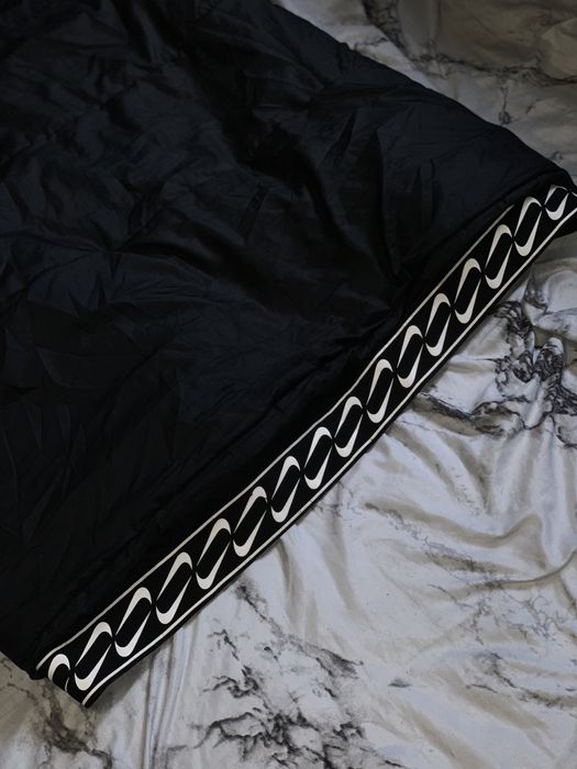 Зимня куртка Nike в хорошому стані XL