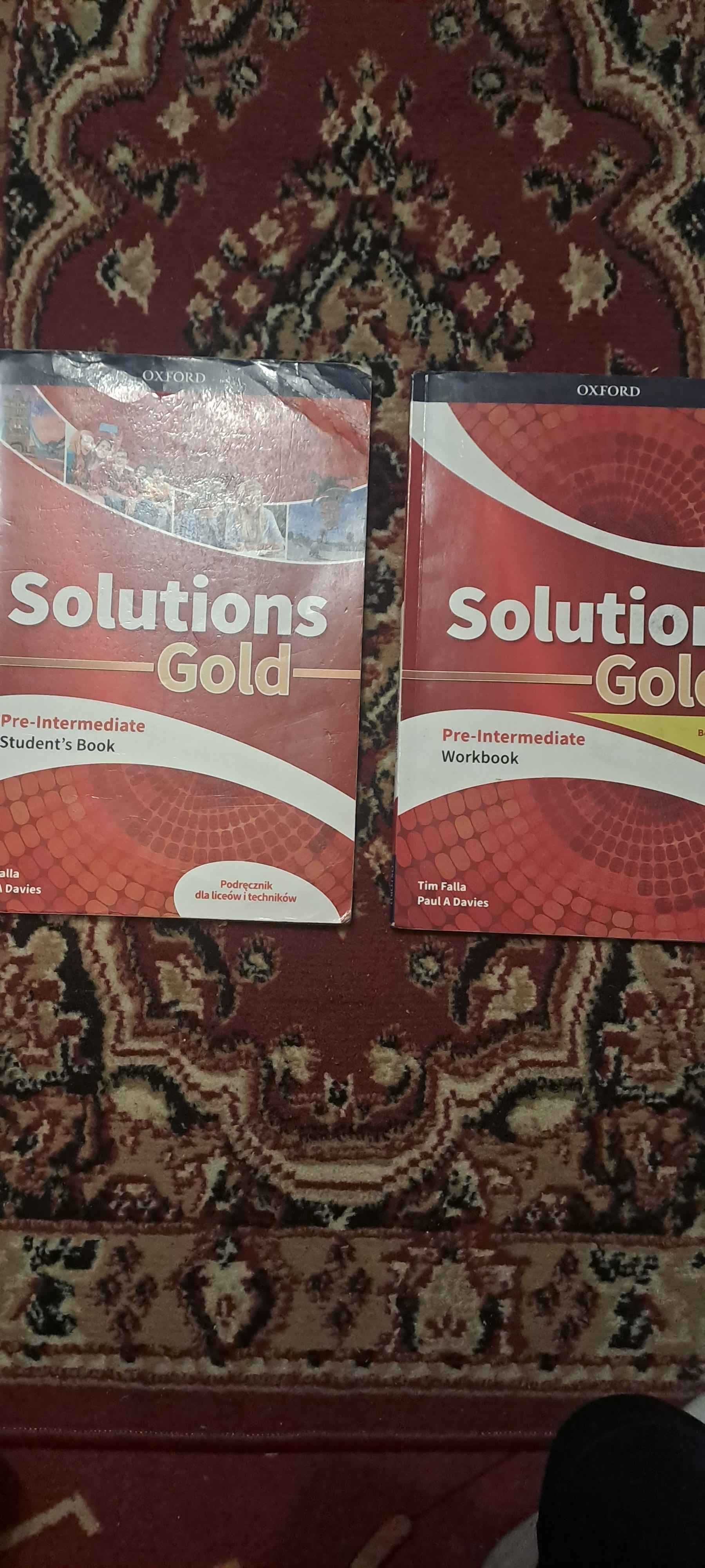 Język Angielski Solutions Gold Pre-intermediate Students Book/Workbook