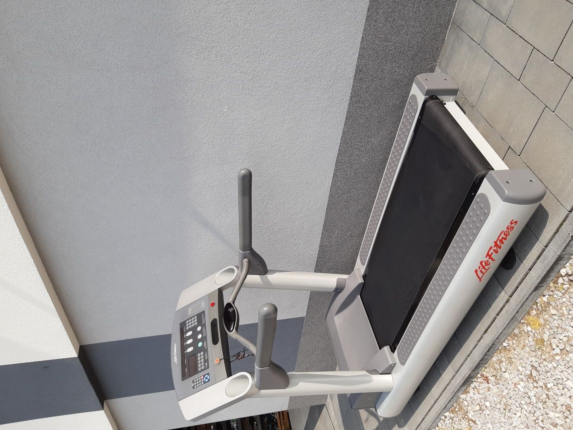 Bieżnia life fitness 95ti regenerowana gwarancja precor cybex york