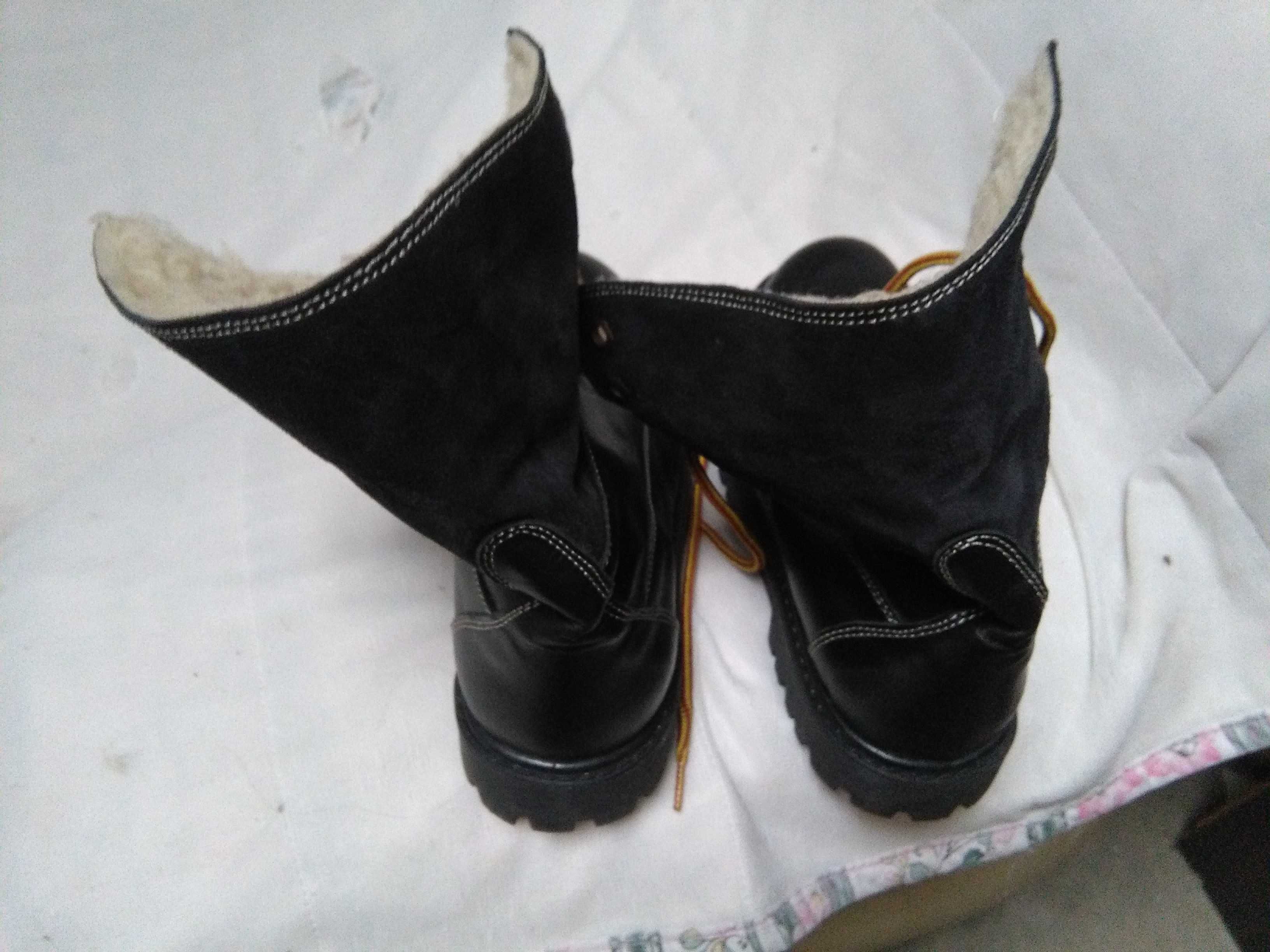 Botas Pretas Marypaz e Botas ,Castanhas  salto Anabela_Tendencia  e Ca