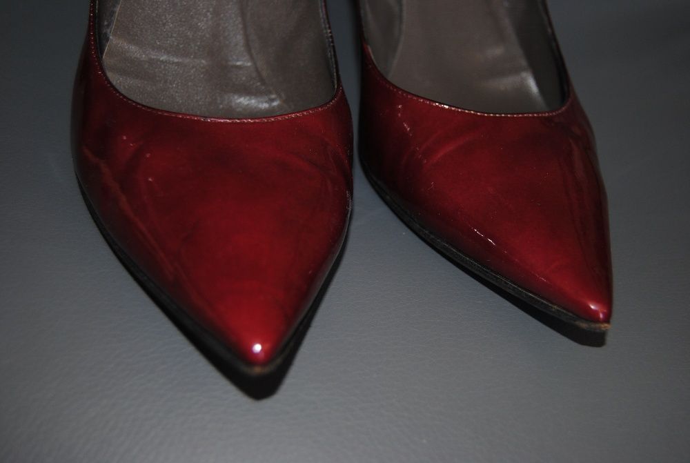 Продам стильные туфли Gaia D'ESTE размер 40