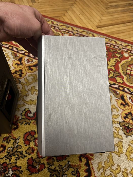 Полична акустика, колонки, magnat vector needle 11