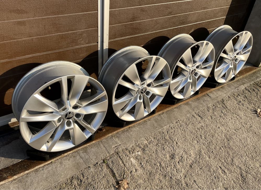 4x felgi aluminiowe 5x112 r18 et45 7J Alufelgi Oryginał Skoda 18”