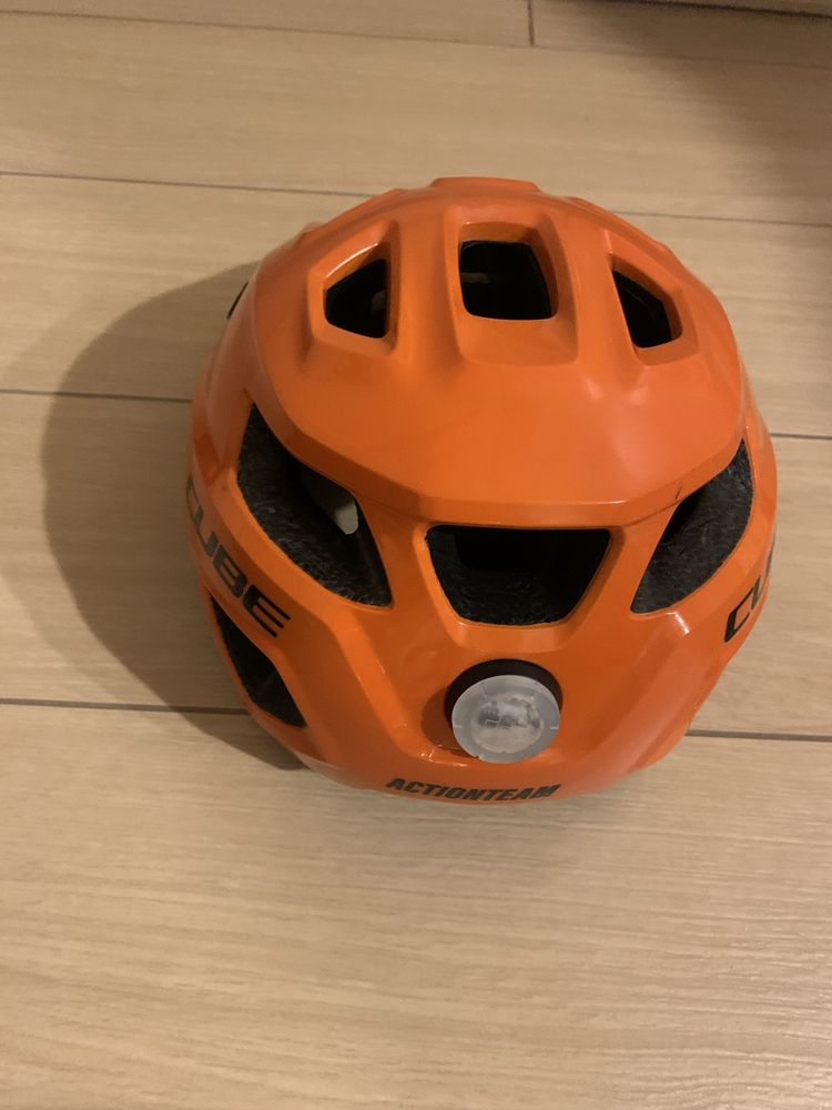 Kask rowerowy cube