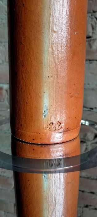 Zabytkowa kamionkowa butelka ceramiczna – solidny kawał historii!