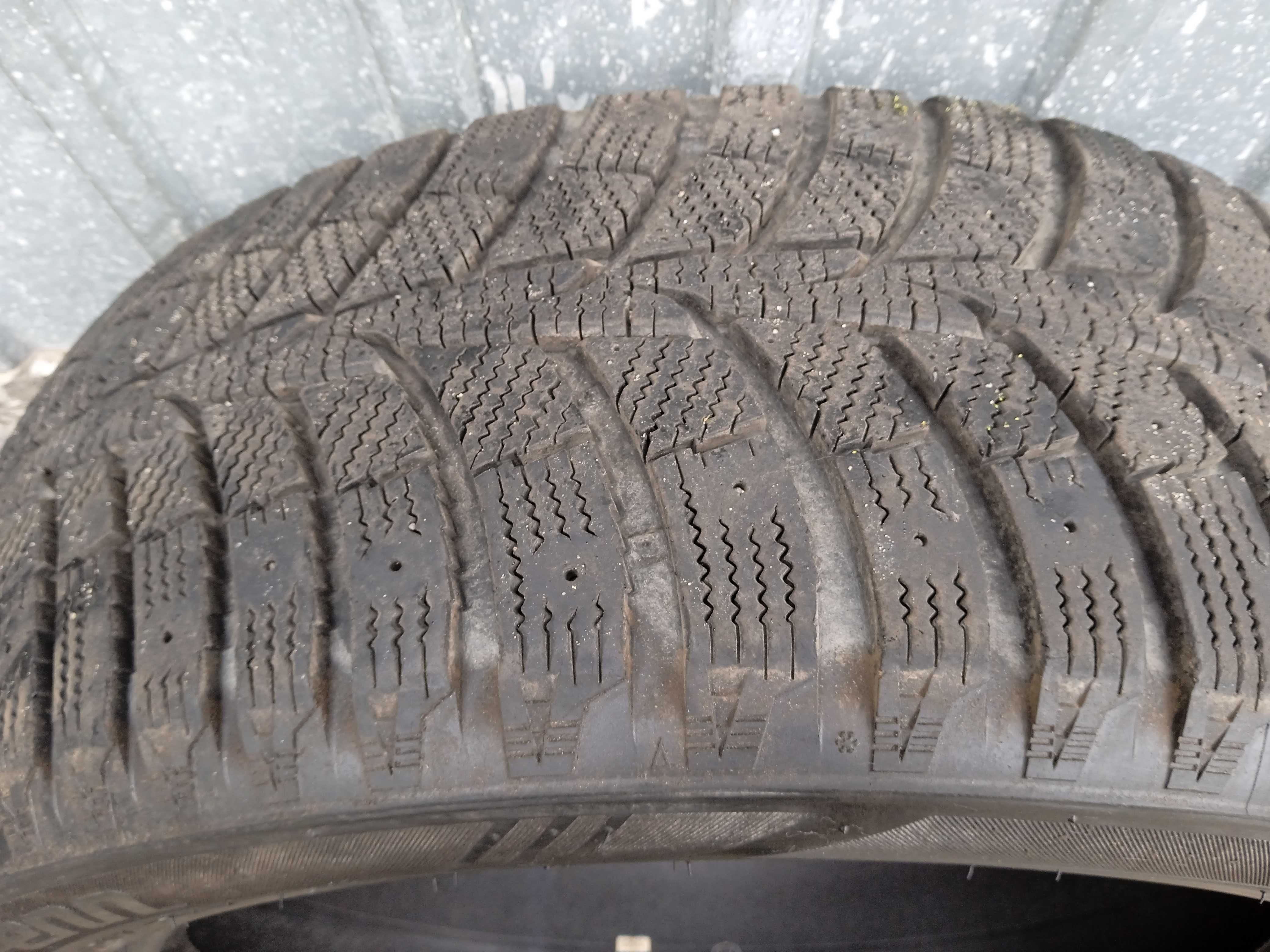 Продам шины 215/50 r17