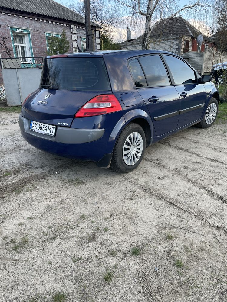 Продам свій автоиобіль гарному технічному стані рено меган