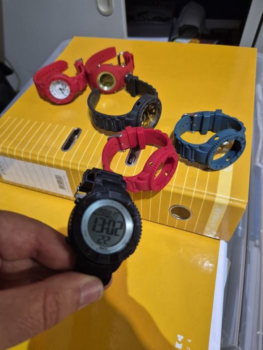 Vendo 4 relogios watx