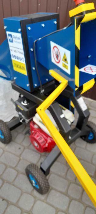Rozdrabniacz spalinowy 15KM 4n niebieski rebak rębak walcowy tani opał