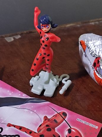 Киндер сюрприз леди баг и супер кот , lady bug , игрушка киндер