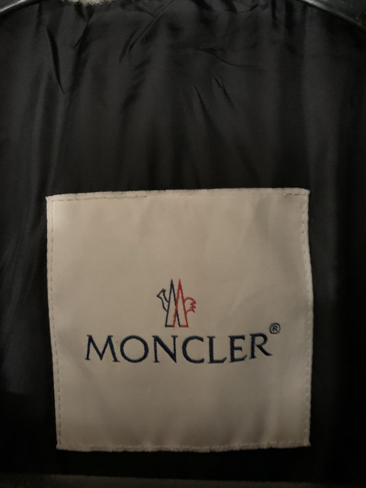 Kurtka zimowa 100% oryginalna Moncler. 1/3 ceny.