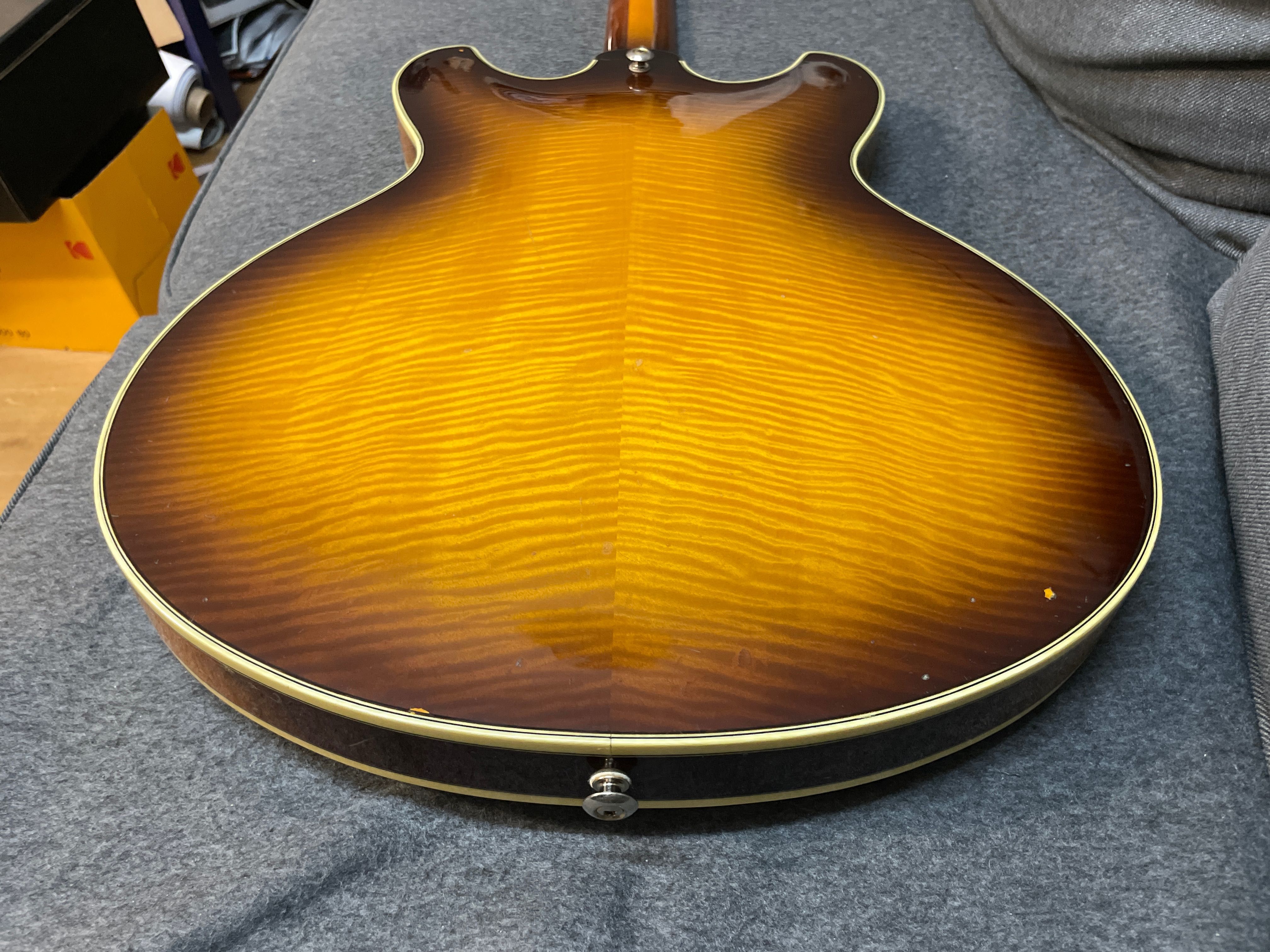 Ibanez AS200 semi hollow jazz guitar Artstar Artist Prestige AS 200