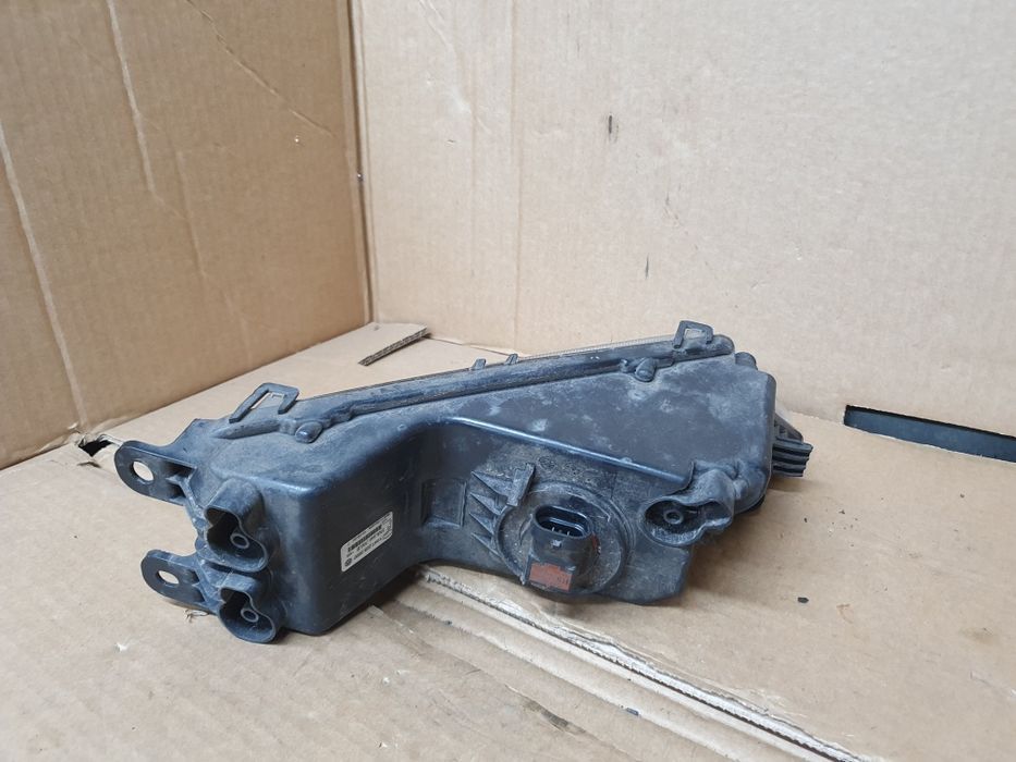 Skoda octavia III 5TA941662A Stan bardzo dobry halogen lewy