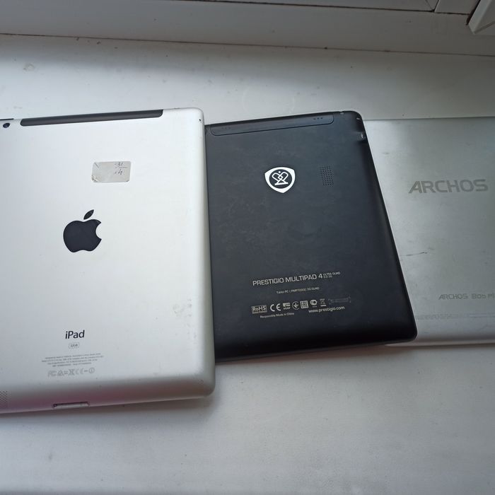 3 планшета Ipad, Prestigio, Archos