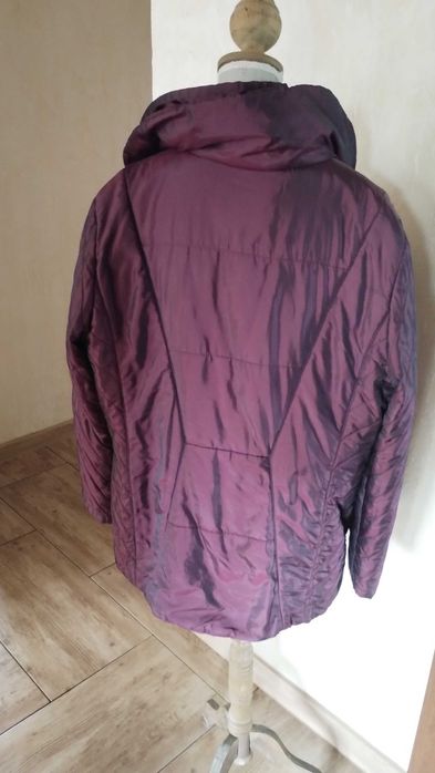 Opalizująca kurtka damska z kapturem rozm.42/44