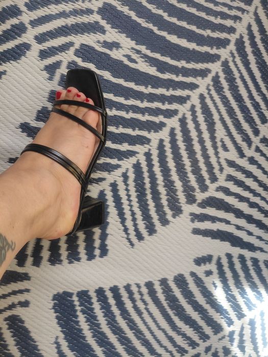 Sandalias novas numero 39