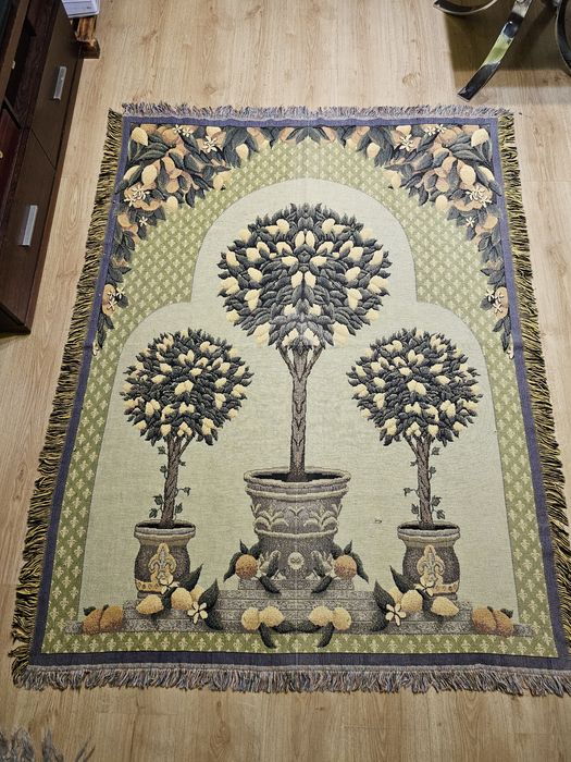 Narzuta, dekoracja kapa