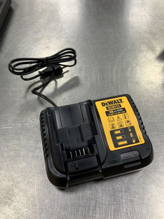 Aparafusadora 10,8V XR DeWalt DCD710D2