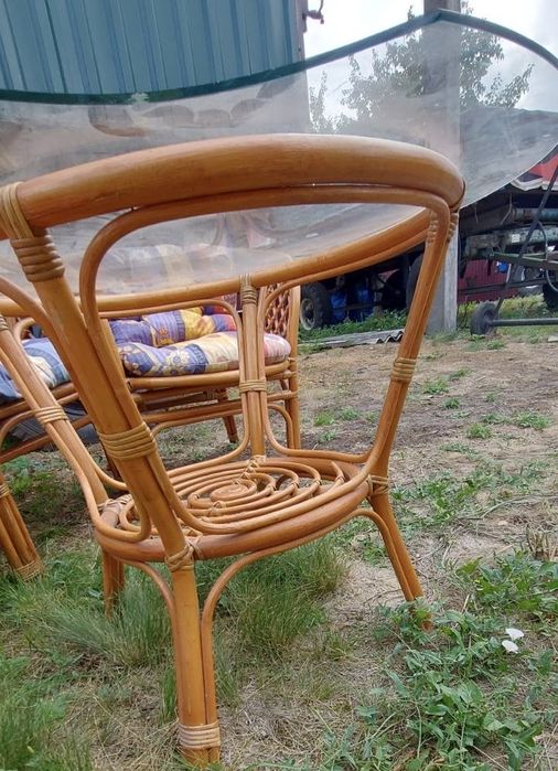 Садові меблі з ротангу