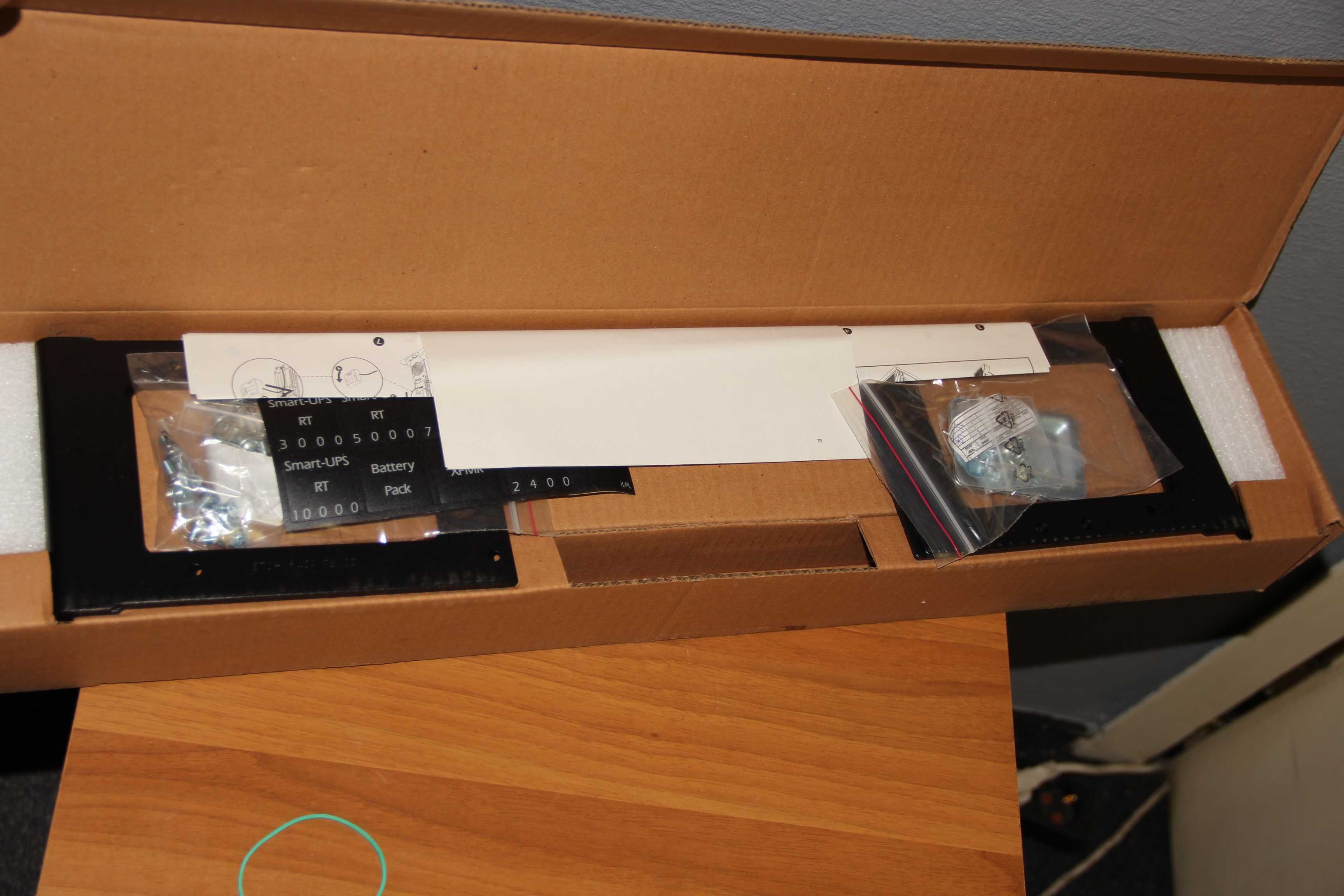 Компл APC Smart-UPS RT 19" SURTRK2 KIT 3000 5000 6000 Rail Kit НОВИЙ