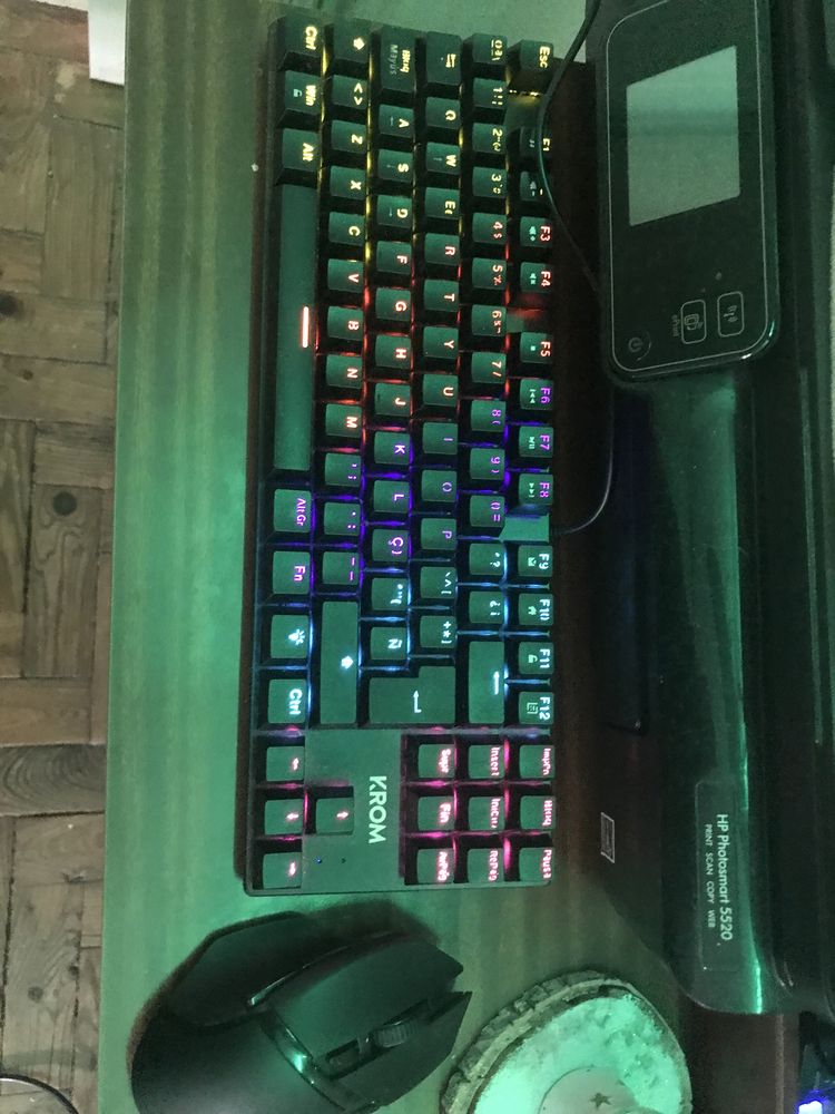 Teclado rgb c/fio mecânico